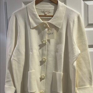 NWT Marled Women's Elegant Cream/ Ivory Five Ceramic Button Sweater Sz Large